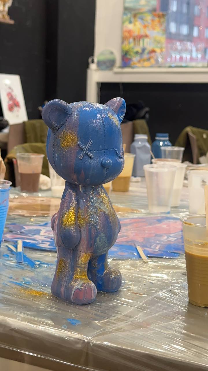 Роспись гипса в технике fluid art