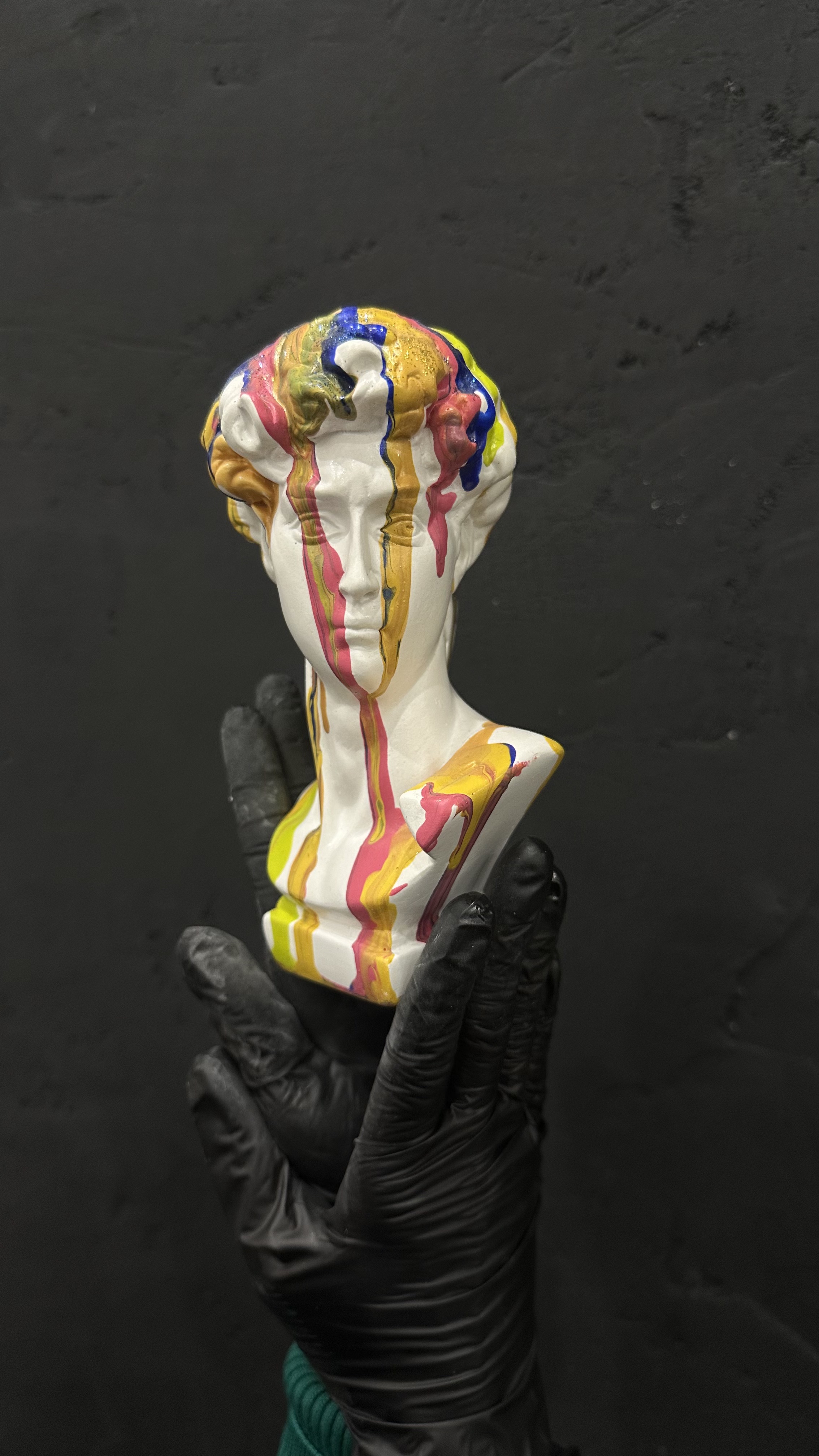 Роспись гипса в технике fluid art