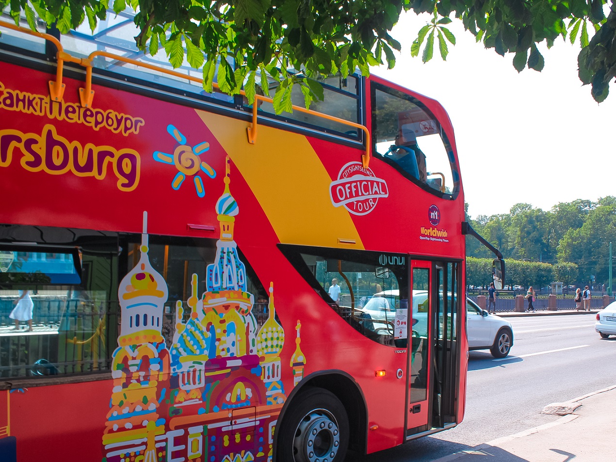 Экскурсия на двухэтажном автобусе City Sightseeing в Санкт-Петербурге