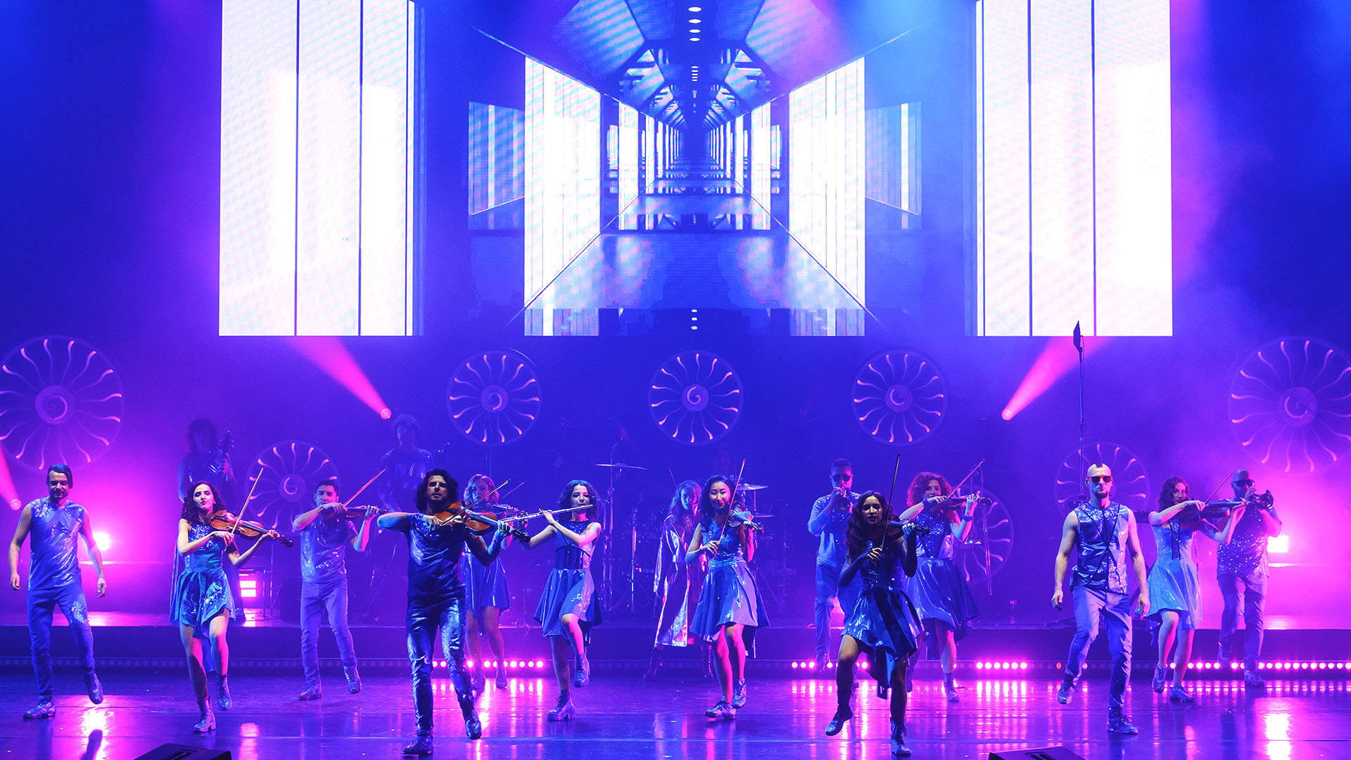 Concord Orchestra. Симфонические хиты. Колесо любви