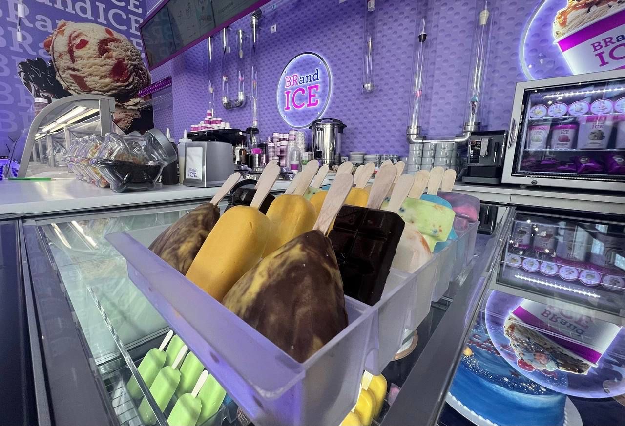 Праздник мороженого в флагманском кафе BRANDICE