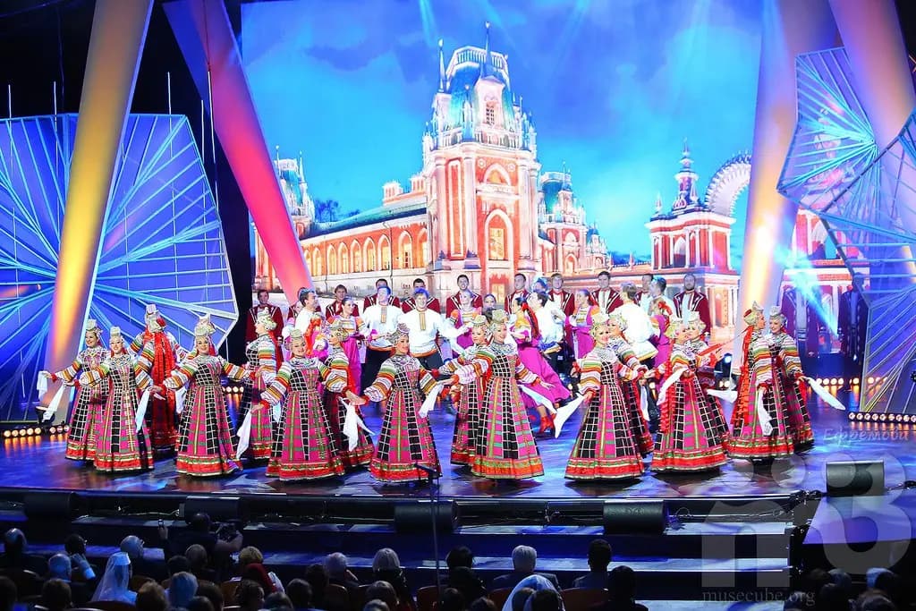 Воронежский русский народный хор. Россия песнями полна