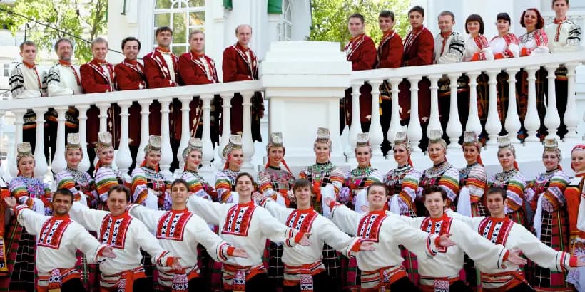 Воронежский русский народный хор. Россия песнями полна