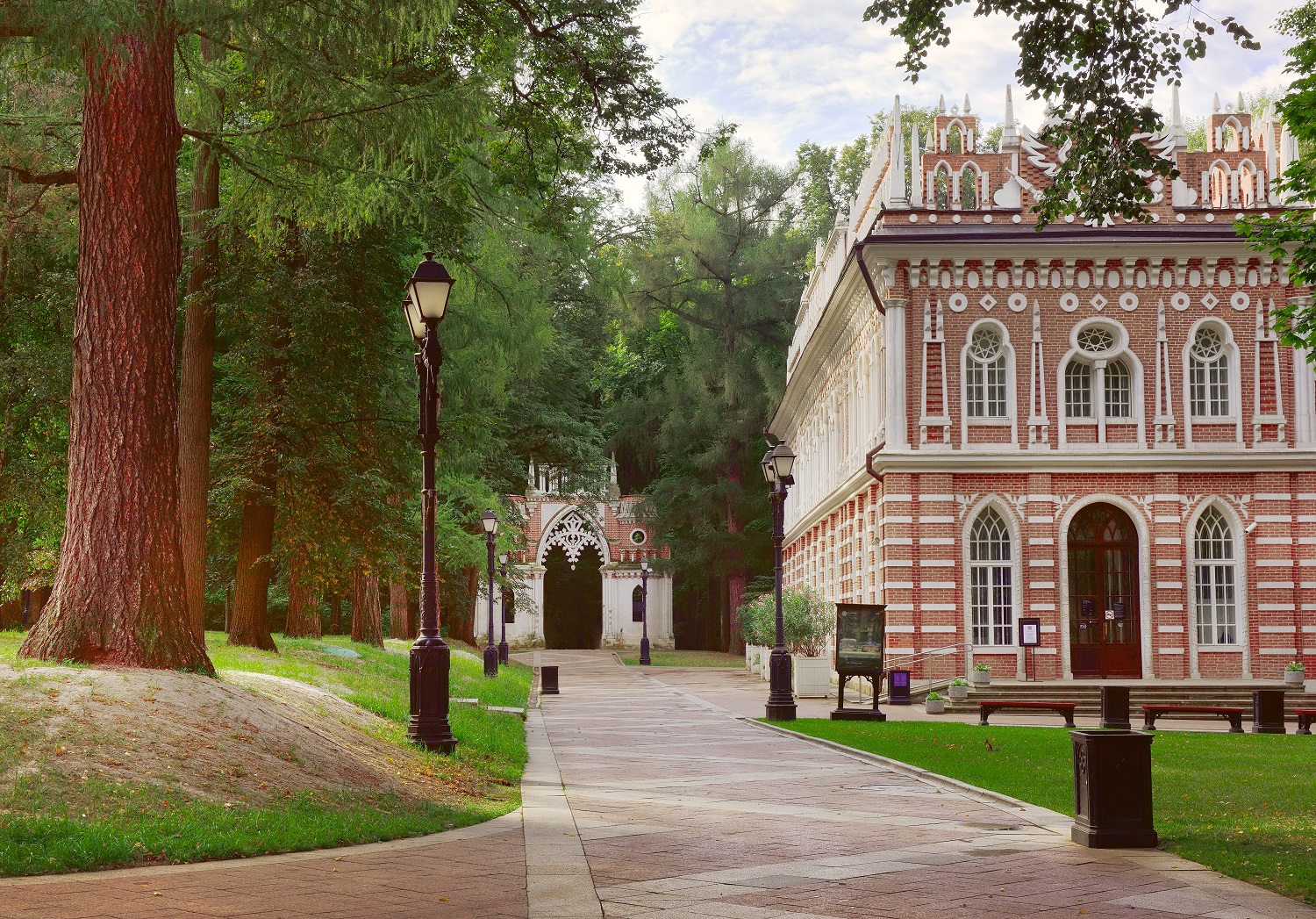 Концерт Серия «Классика в Царицыне. Шедевры мировой оперы». Станислав Мостовой, Александр Широков, Дарья Вуйчик. Баженовский зал Большого дворца