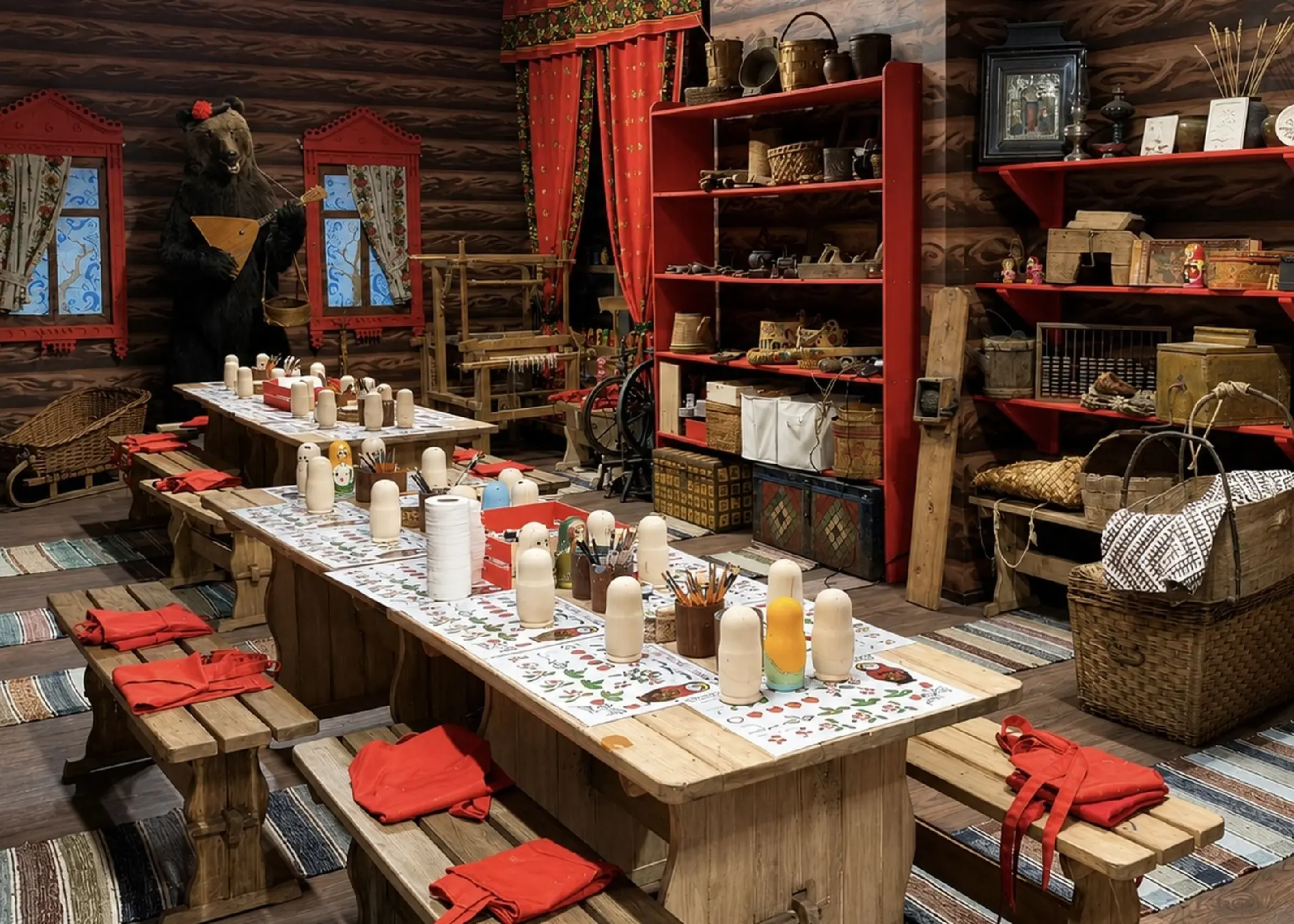 Мастер-класс «Сладкая матрёшка» с экскурсией по музею «Изба-Забава»