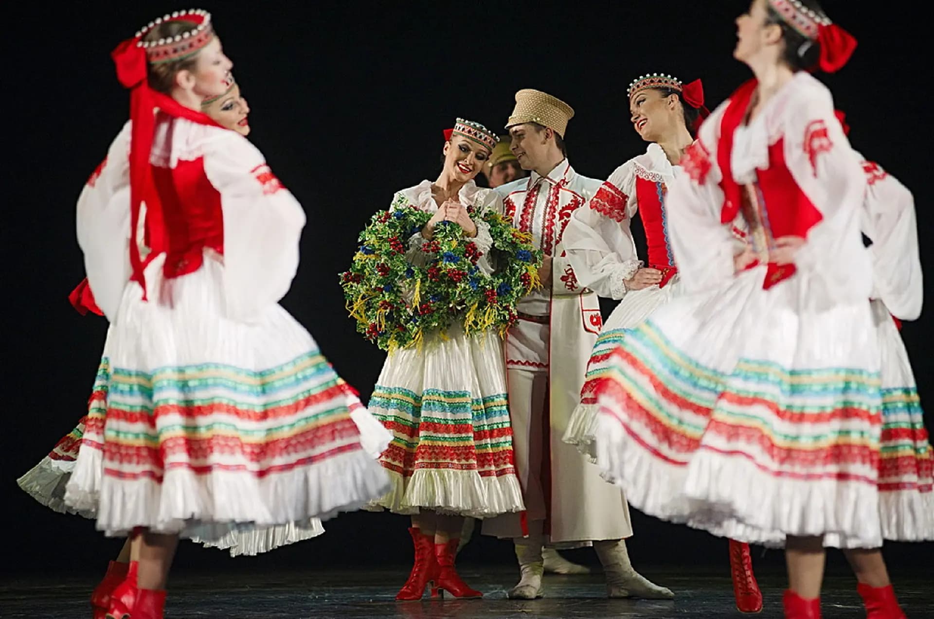 Театр танца «Гжель» с программой «Сказочная Гжель»