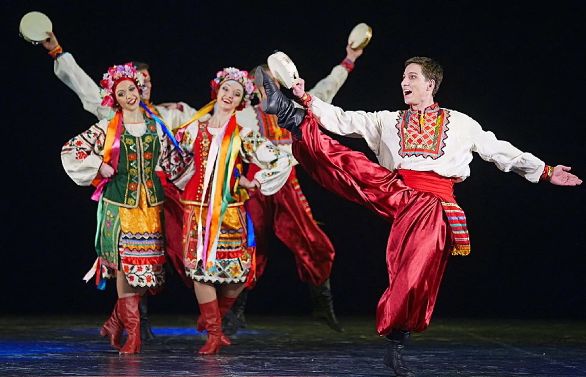 Театр танца «Гжель» с программой «Сказочная Гжель»