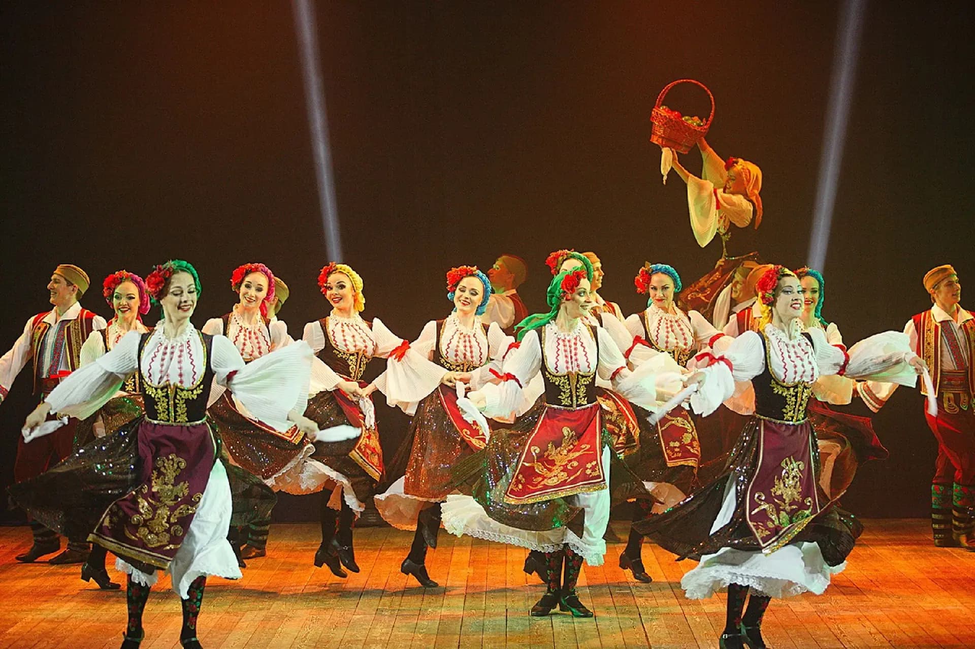 Театр танца «Гжель» с программой «Сказочная Гжель»