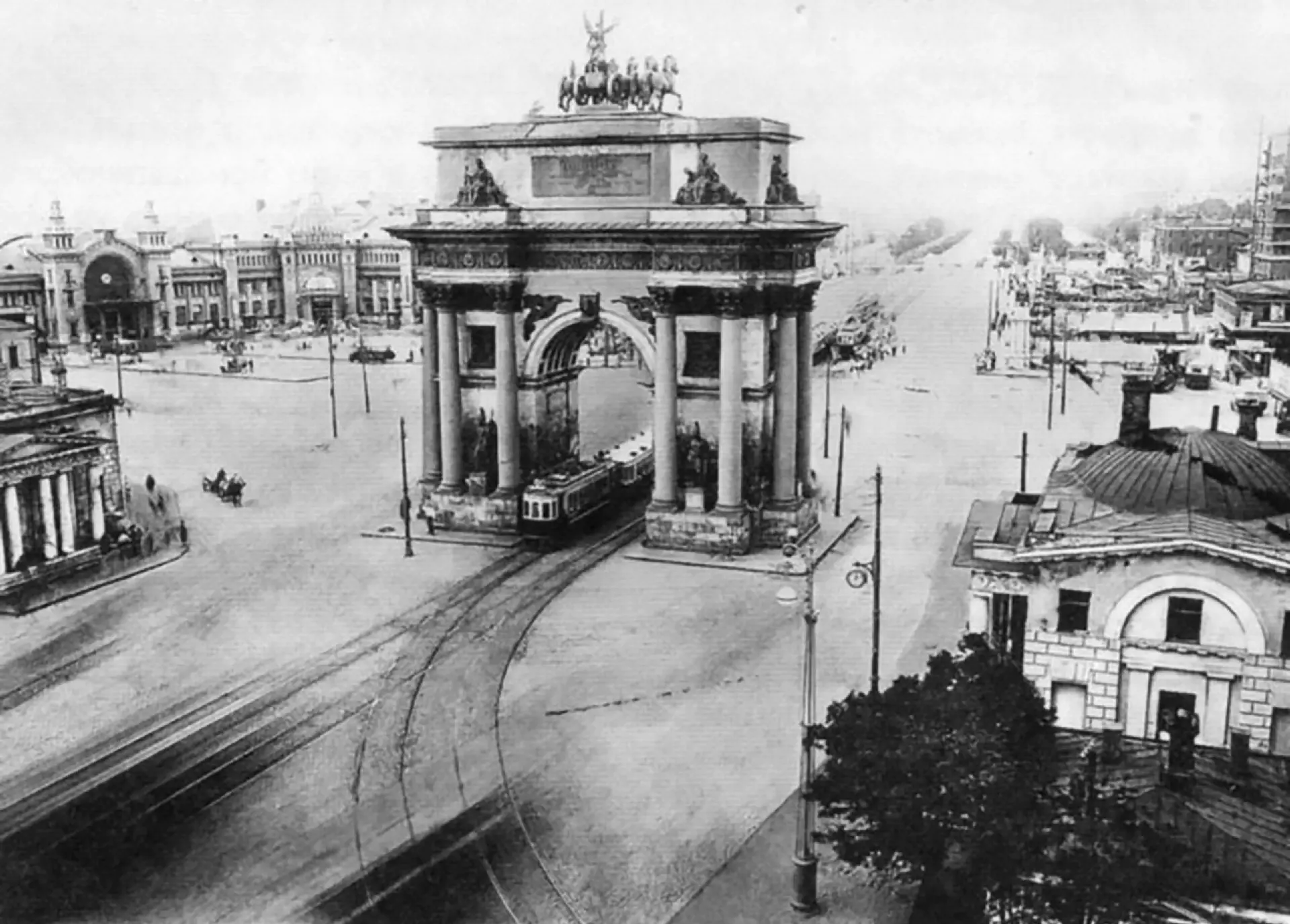 Барельефы Триумфальной арки Осипа Бове