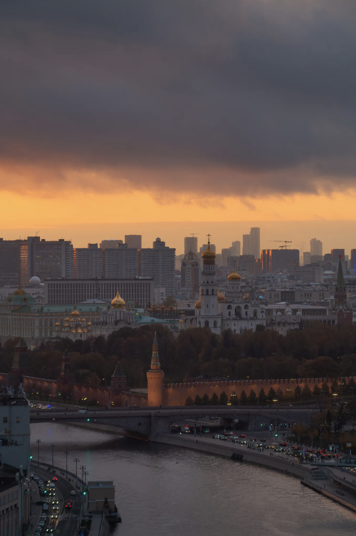 Котельническая. Лекция под звездой Сталинской высотки с потрясающими видами города!