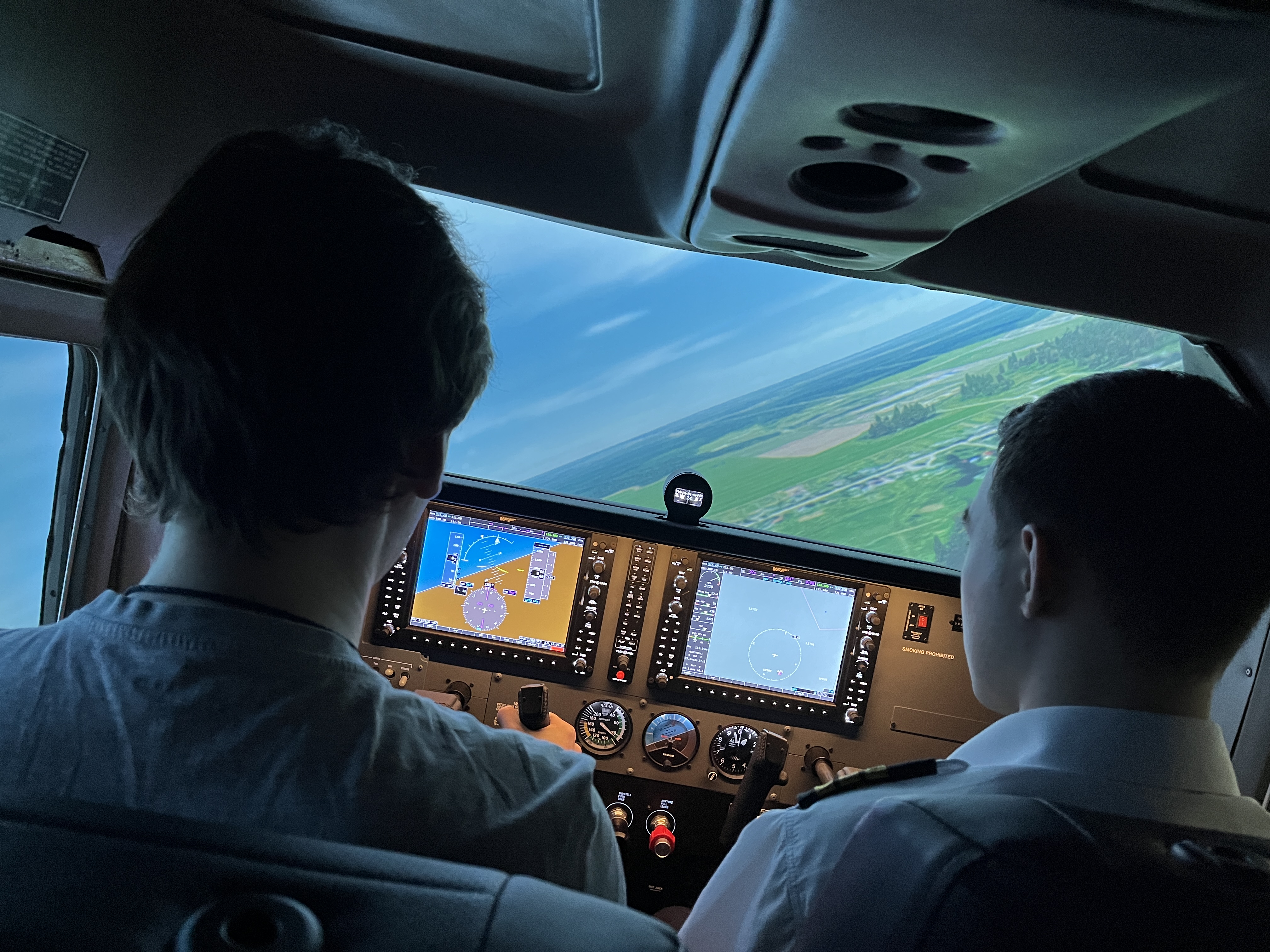 Полет на авиатренажере Cessna 172