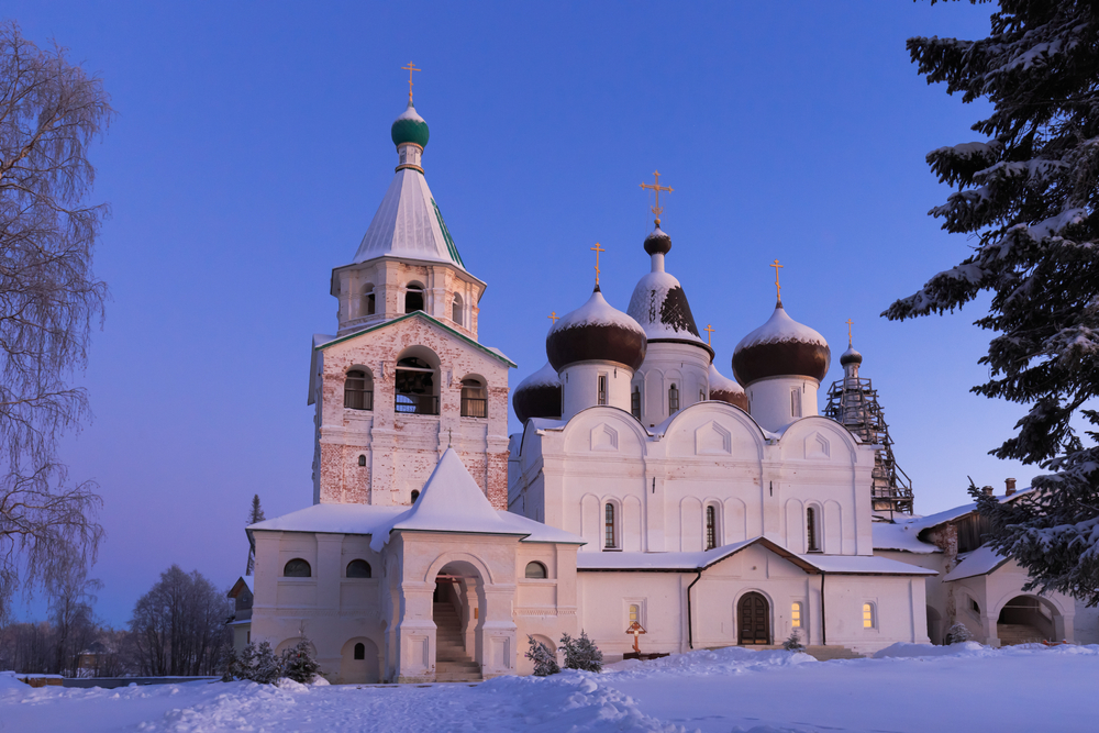 Свято-Троицкий Антониево-Сийский монастырь
