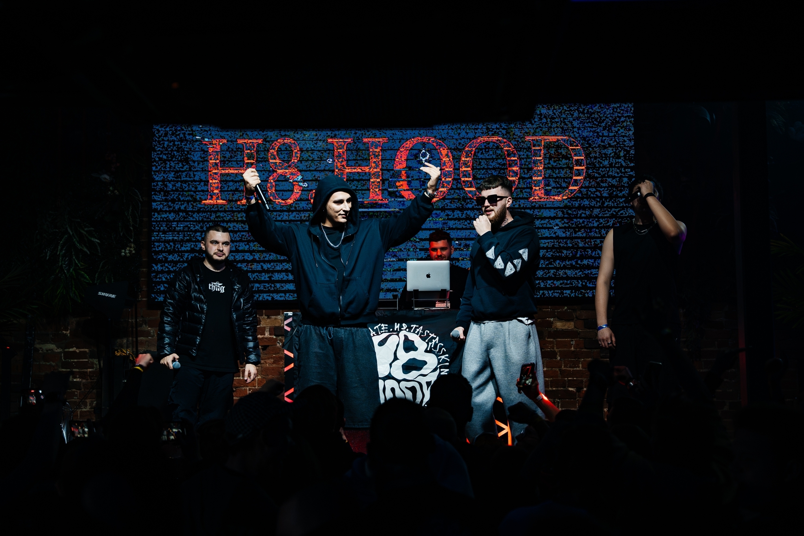 H8.Hood