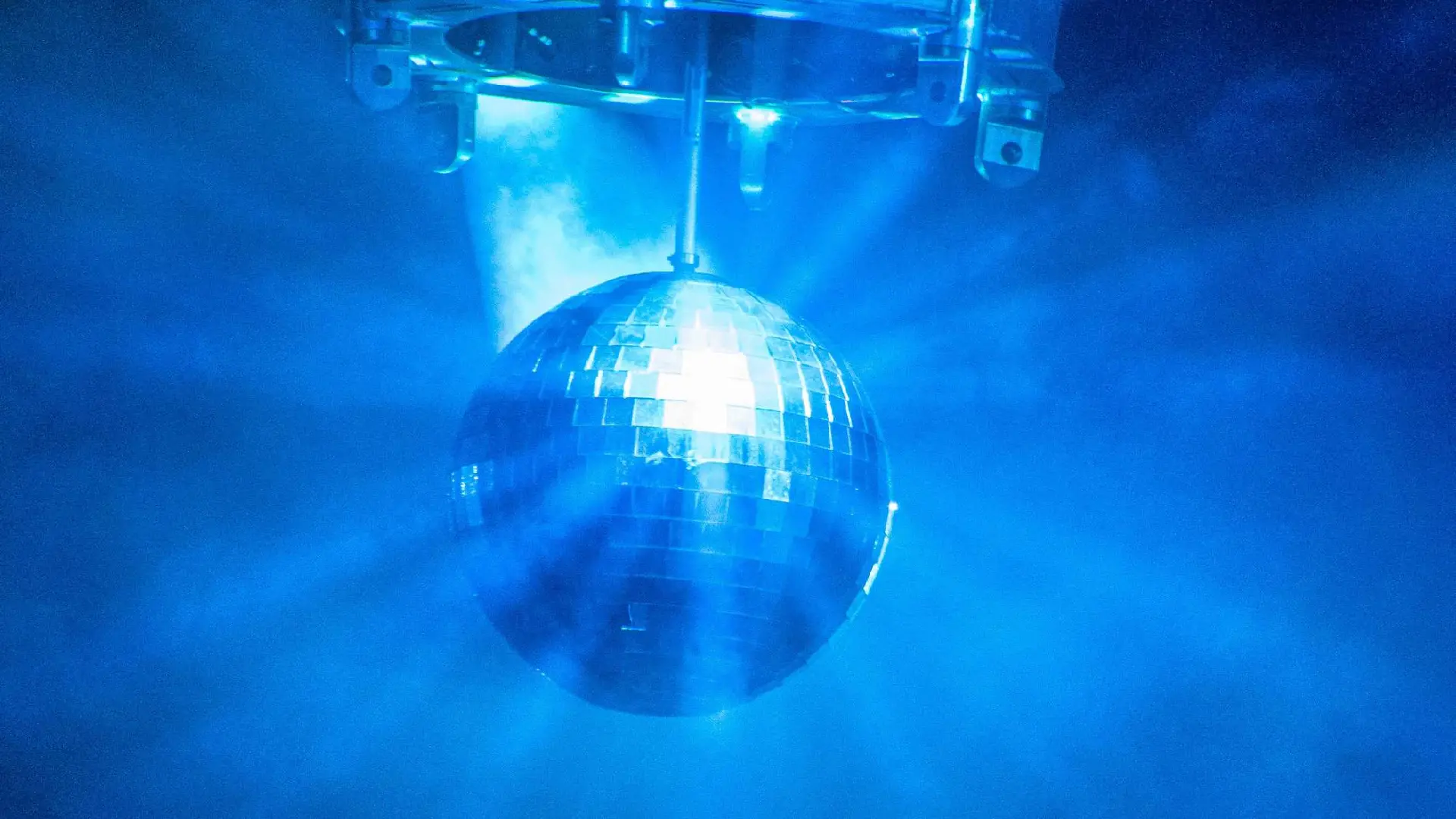 Концерт в&nbsp;стиле «Disco 80-90-х» на&nbsp;теплоходе