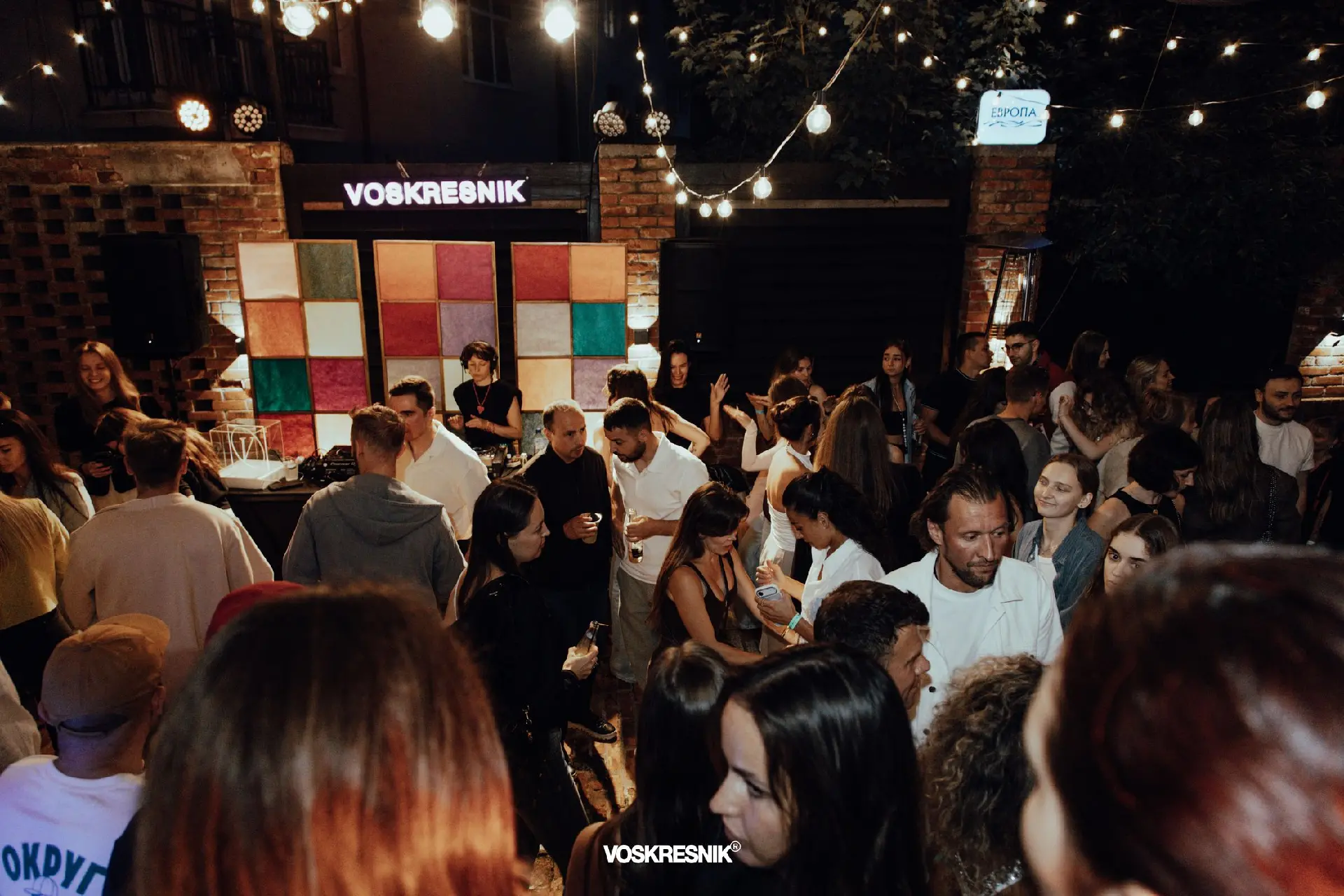 Voskresnik x Flora Terrace