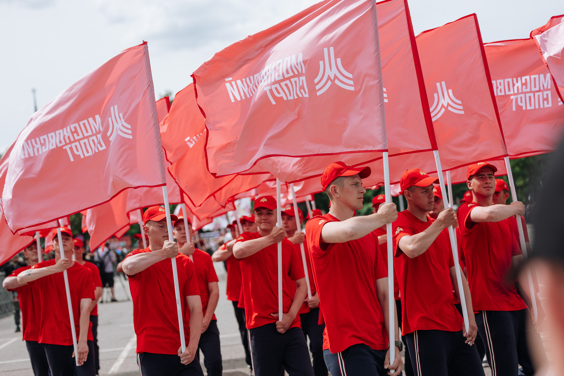 Военно-спортивный фестиваль, посвященный празднованию 215-летия образования войск правопорядка и 10-летия создания войск национальной гвардии Российской Федерации