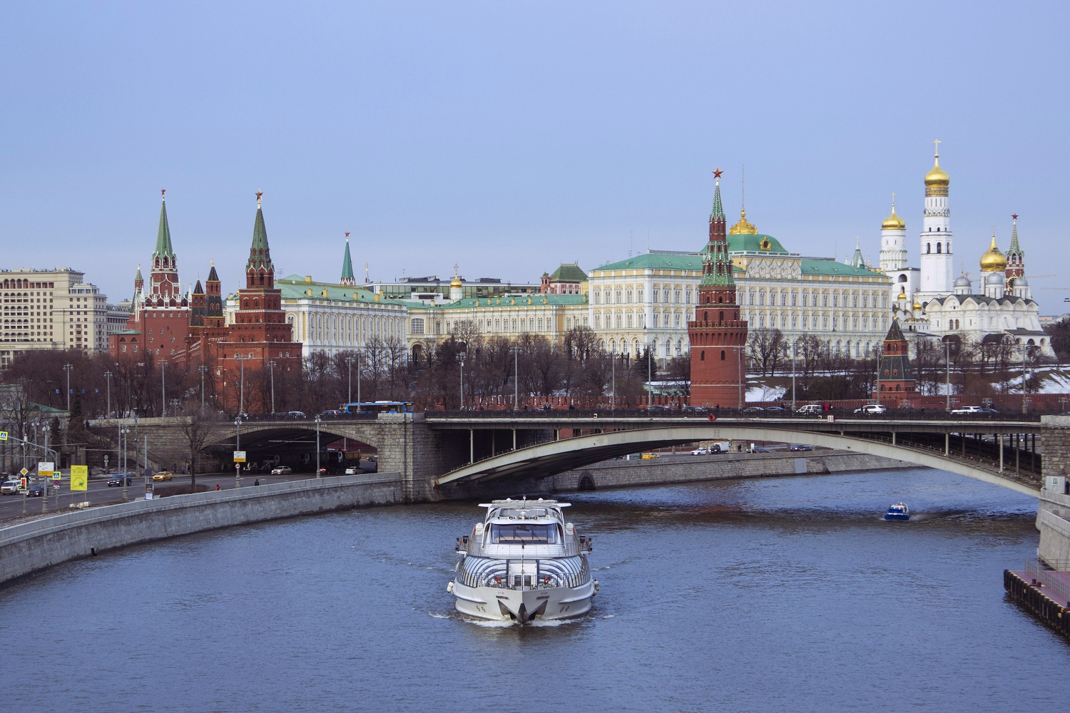 Речные прогулки от флотилии «Рэдиссон Ройал» по Москве-реке