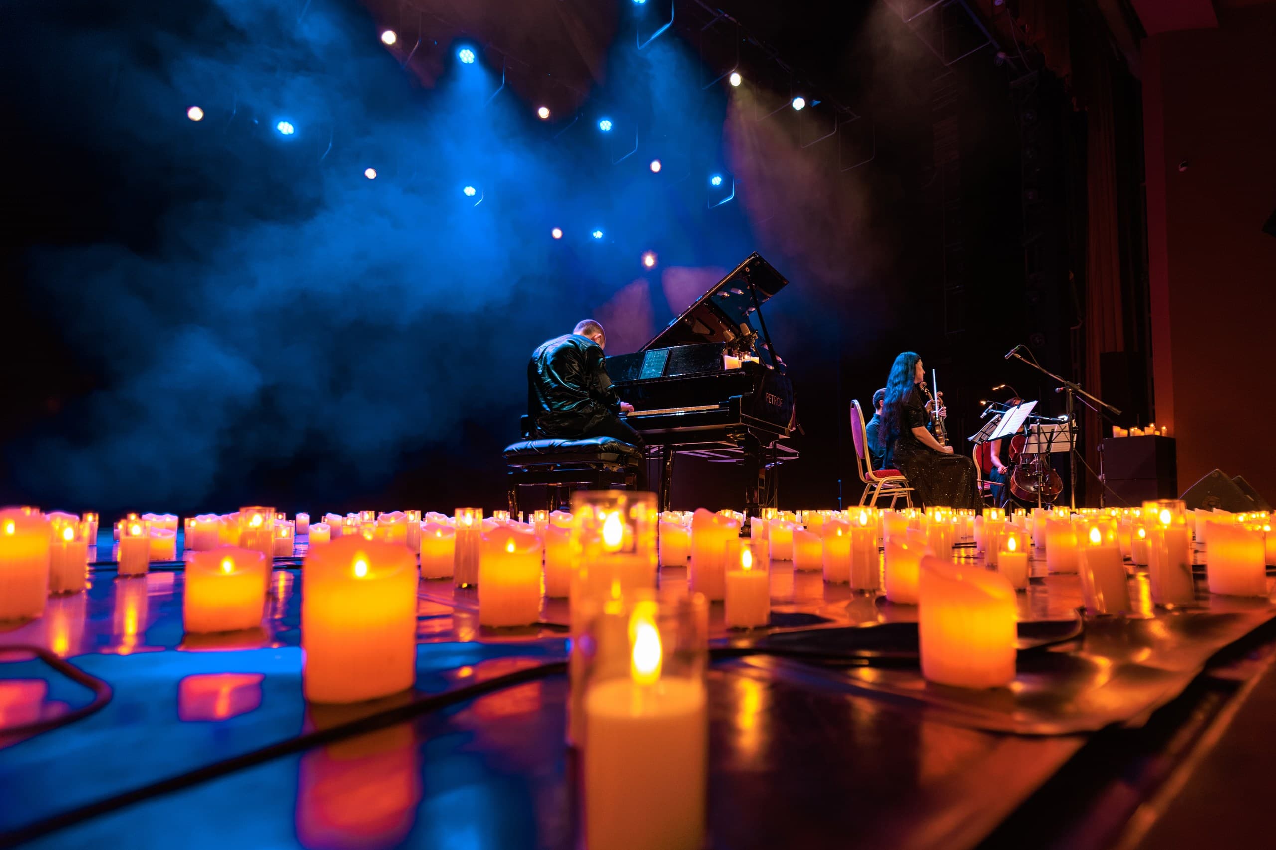 Ludovico Einaudi: неоклассика при свечах