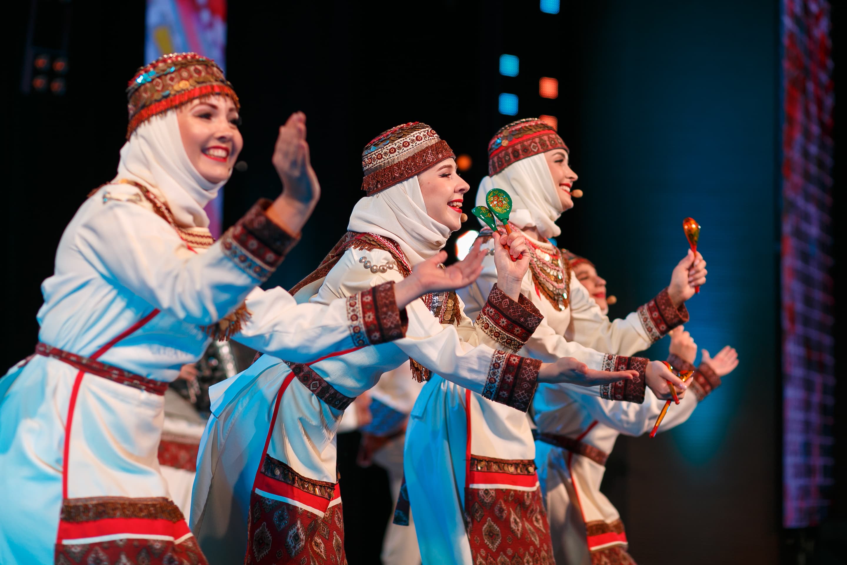 Ансамбль песни и танца «Алтай» им. Березикова