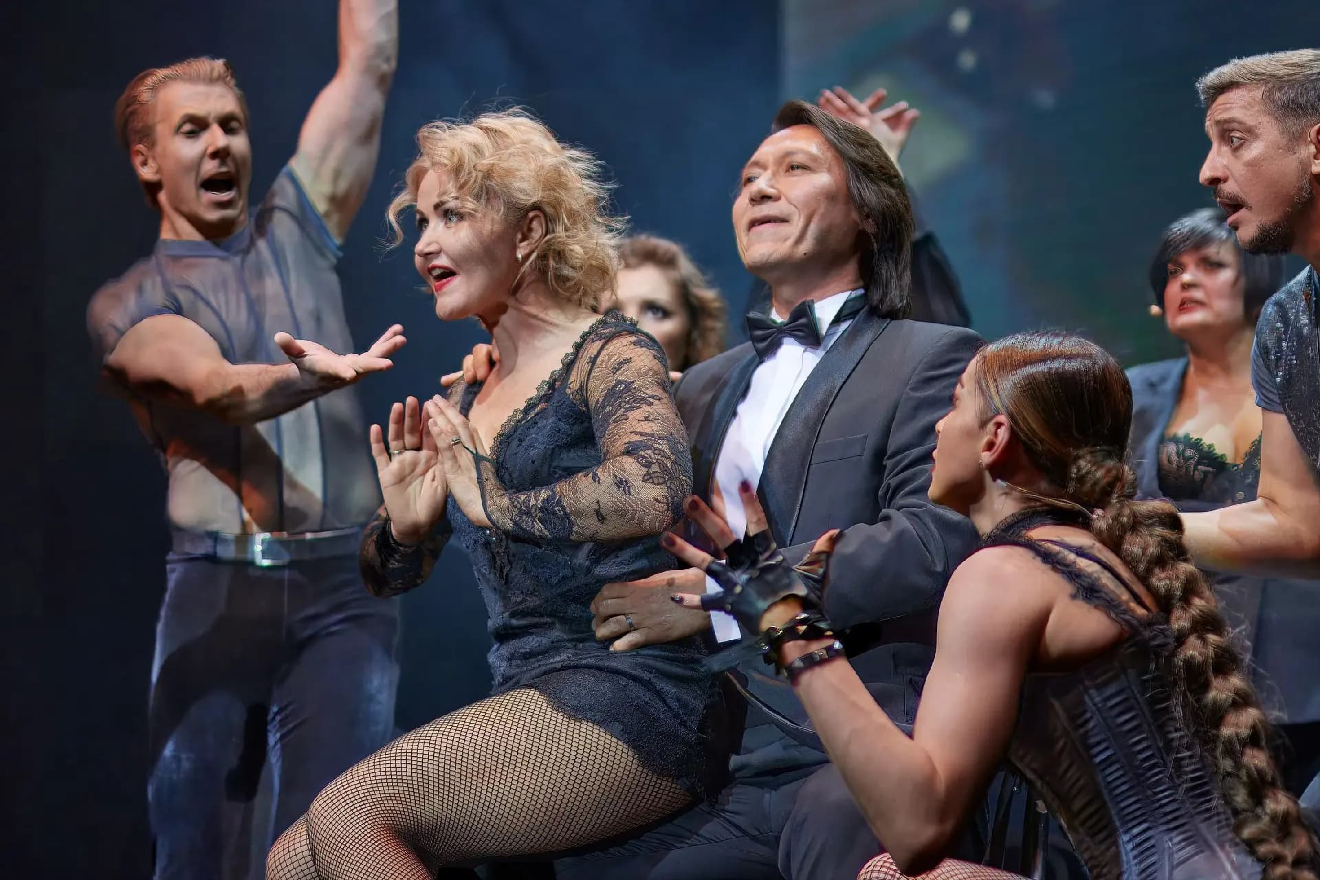 Две легенды! Два хита! Из Chicago в Mamma Mia!