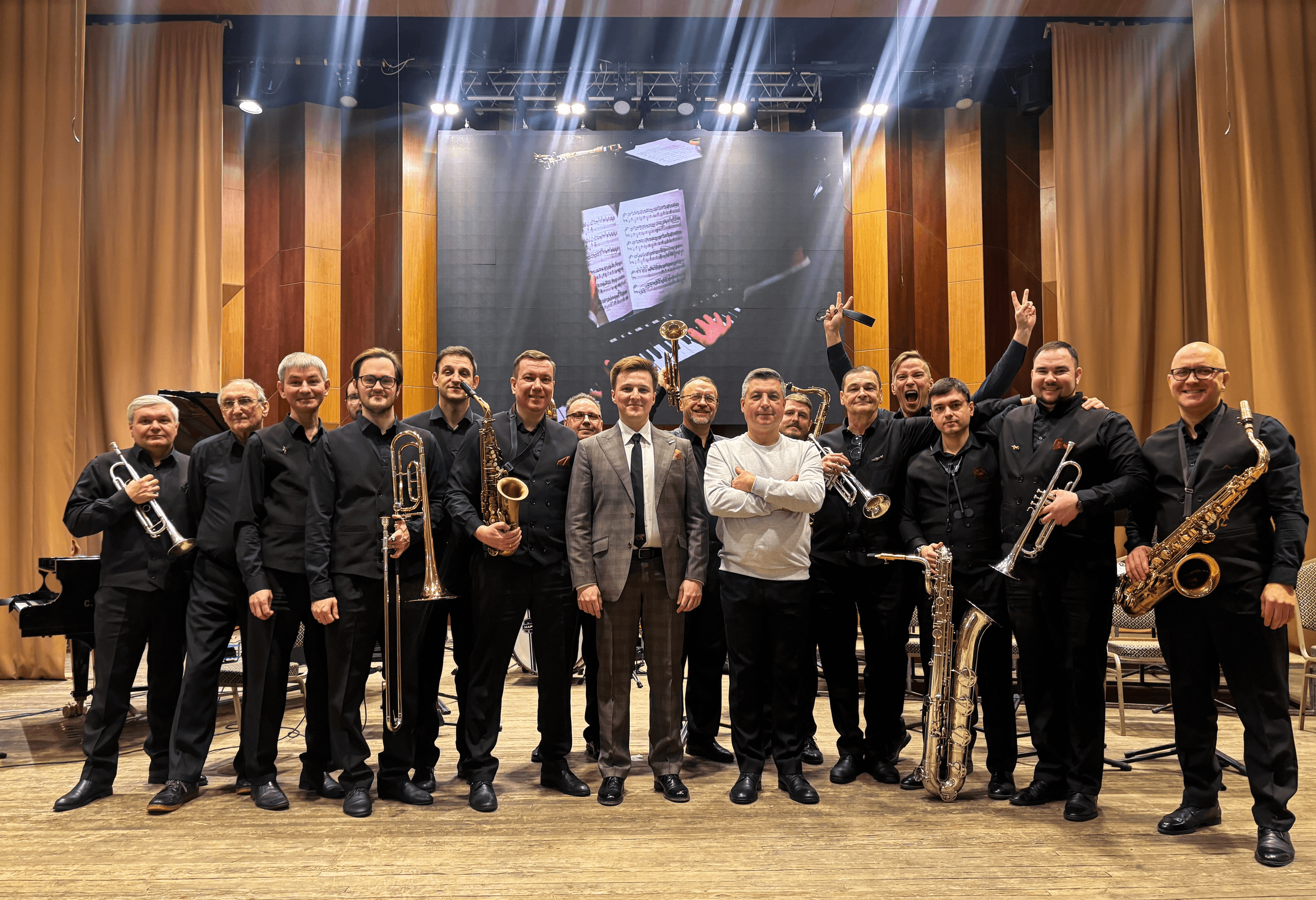 Big Band Воронежской филармонии и Сергей Архипов