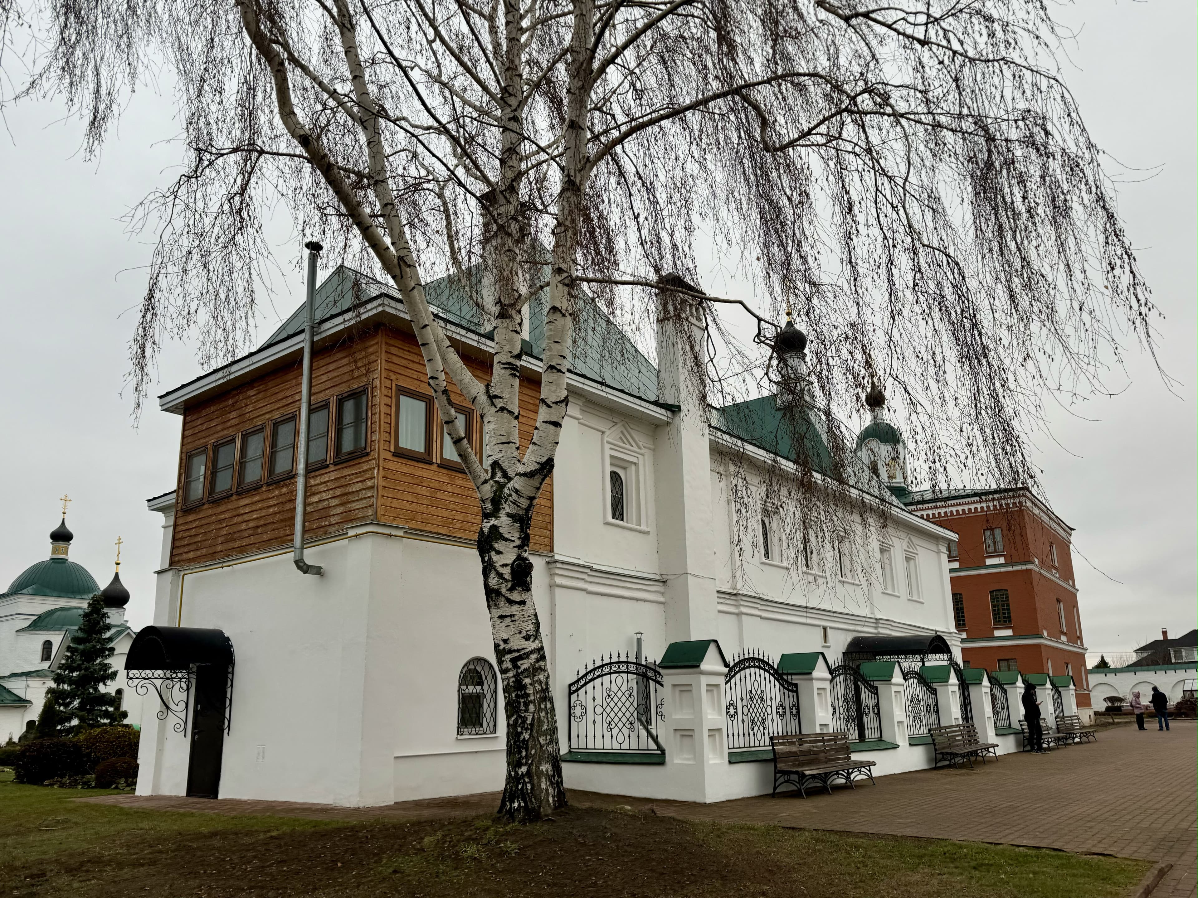 Прогулки по Спасо-Преображенскому монастырю