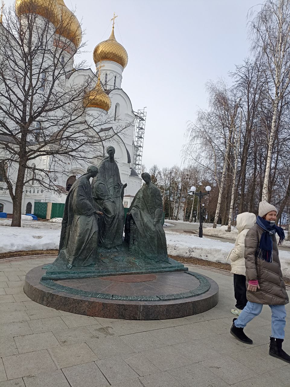 Волжская набережная Ярославля: путешествие сквозь время