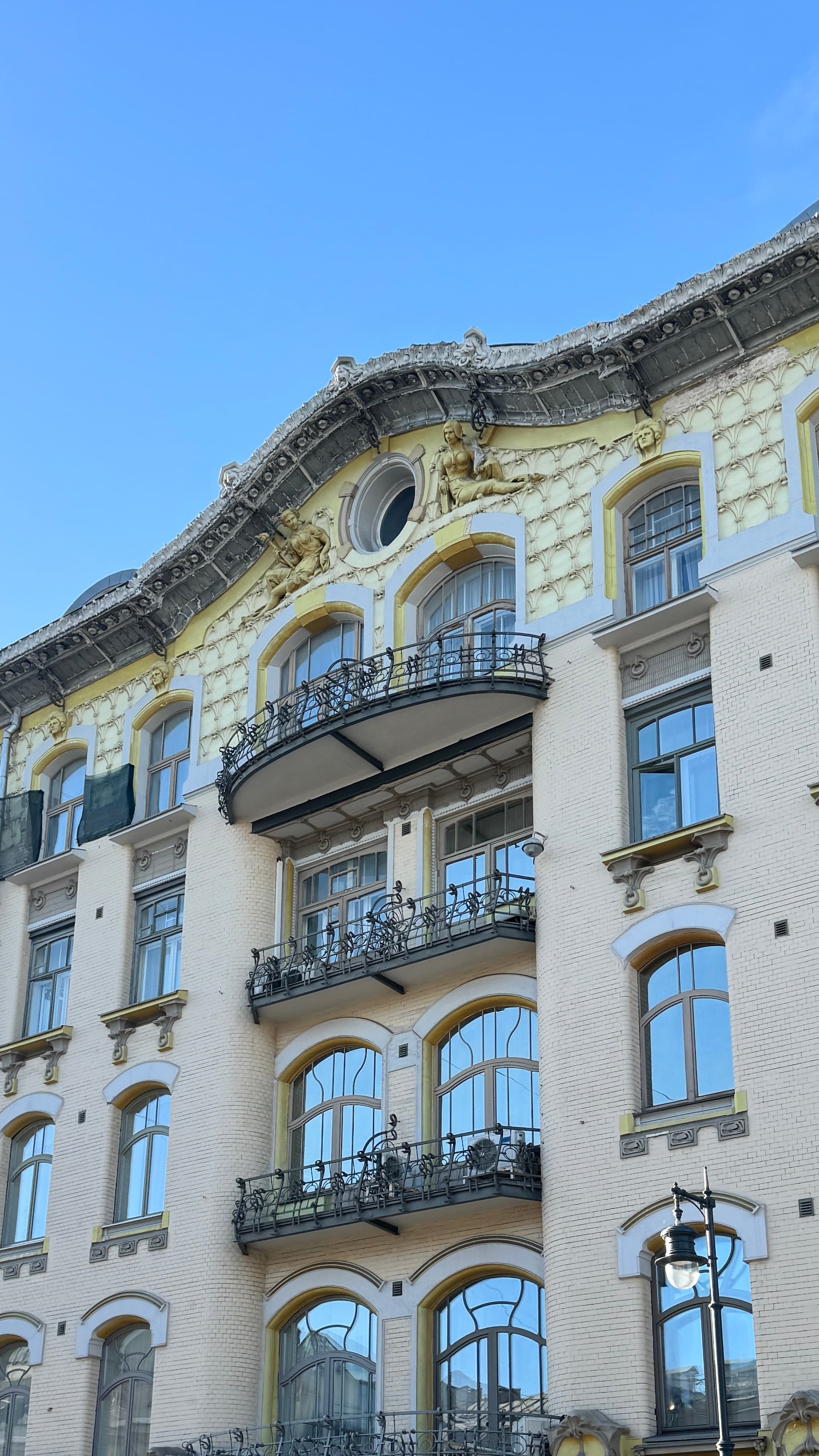 Москва аристократическая. Дворцы, храмы и жители Пречистенки
