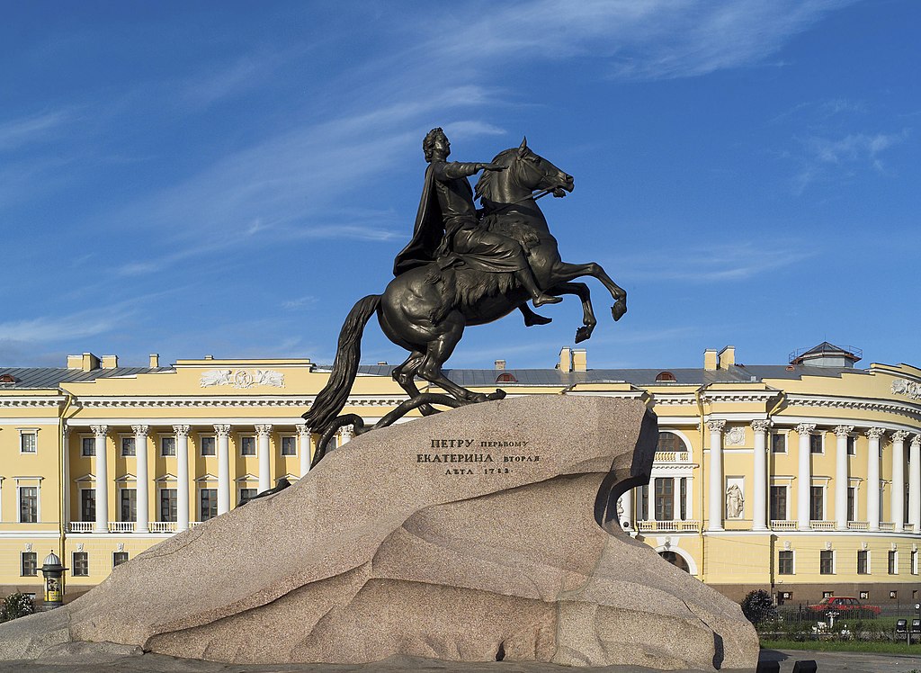 Первое знакомство с Санкт-Петербургом — обзорная по центру города