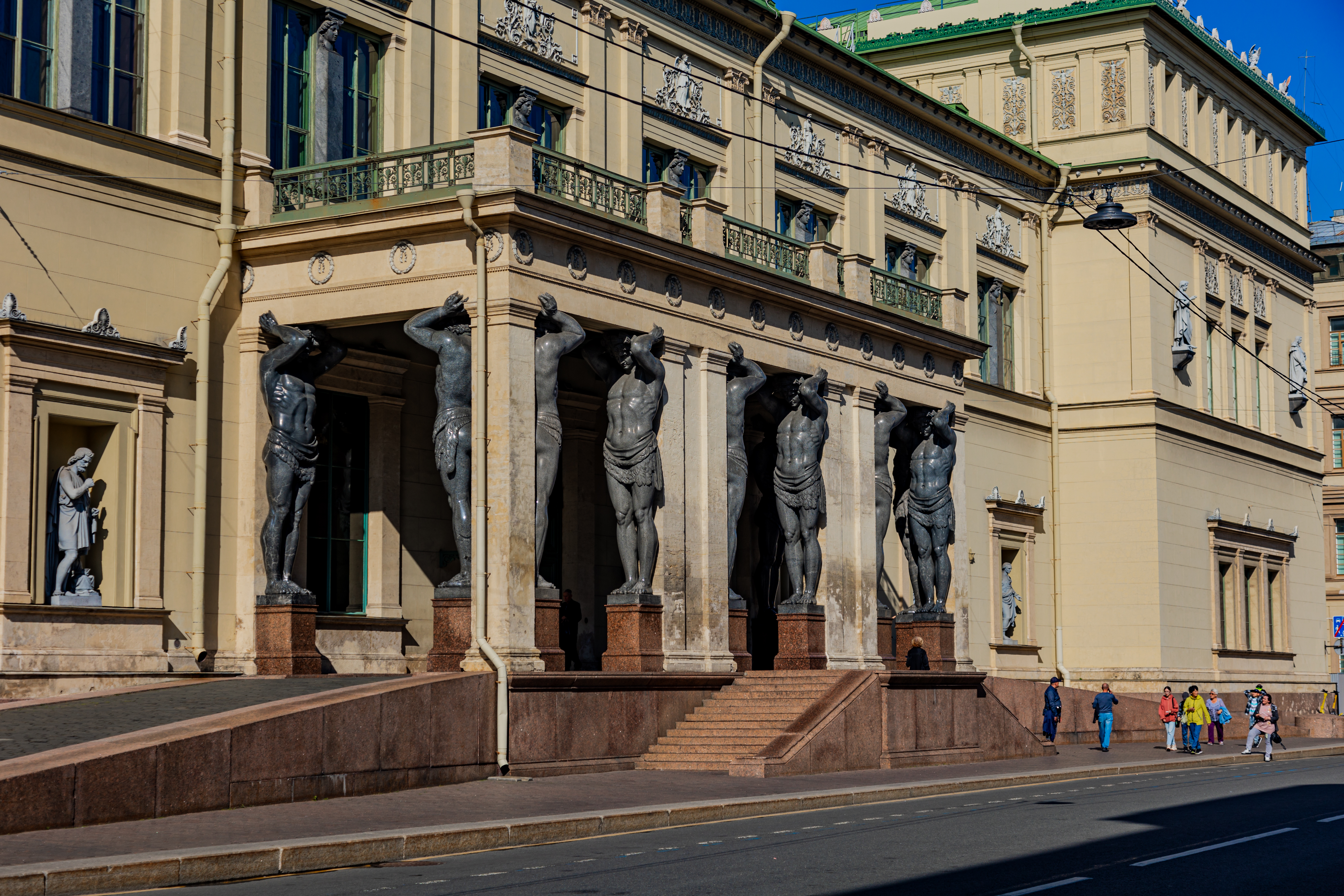 Первое знакомство с Санкт-Петербургом — обзорная по центру города