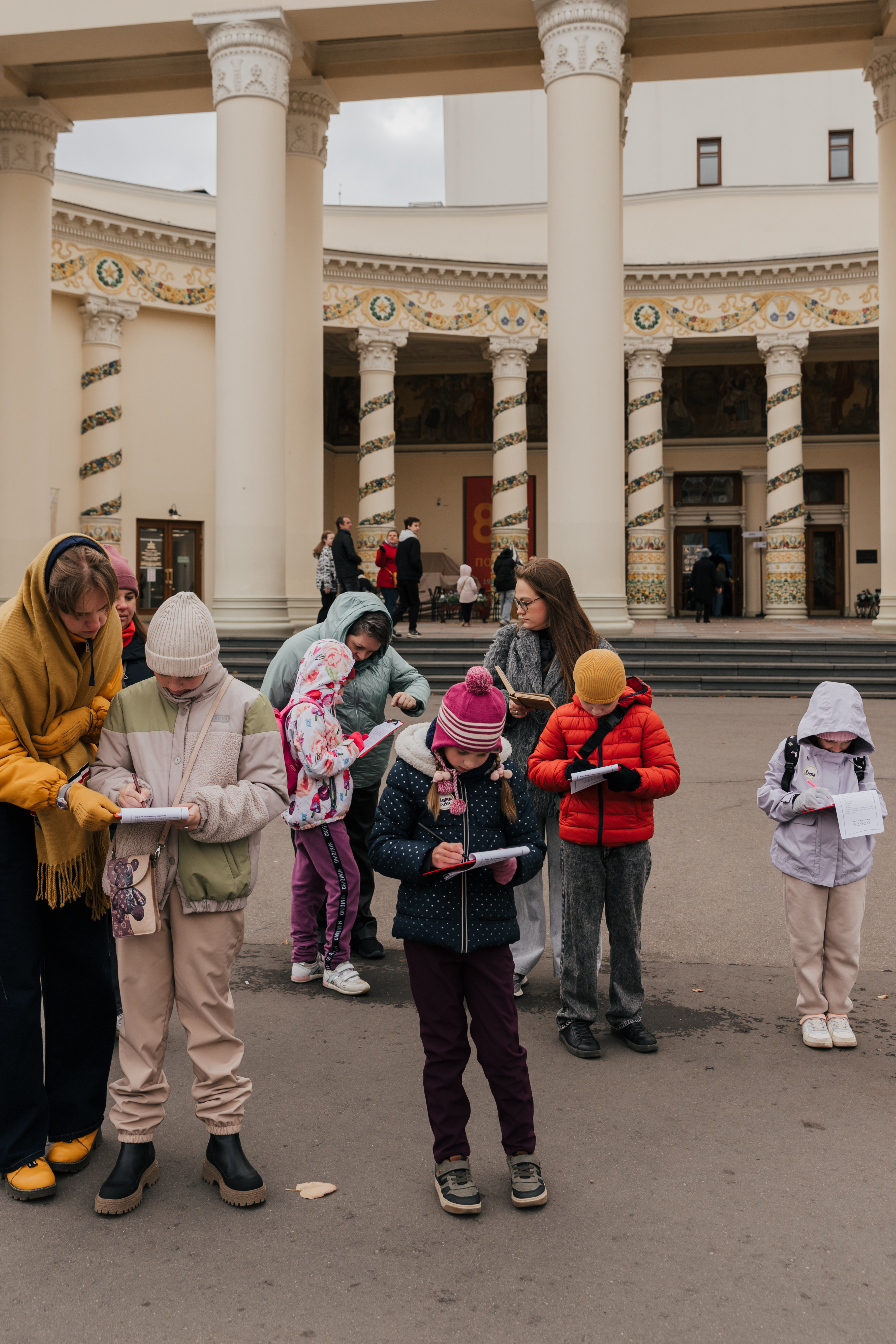 Семейная квест-экскурсия по ВДНХ «Глазами пионера»