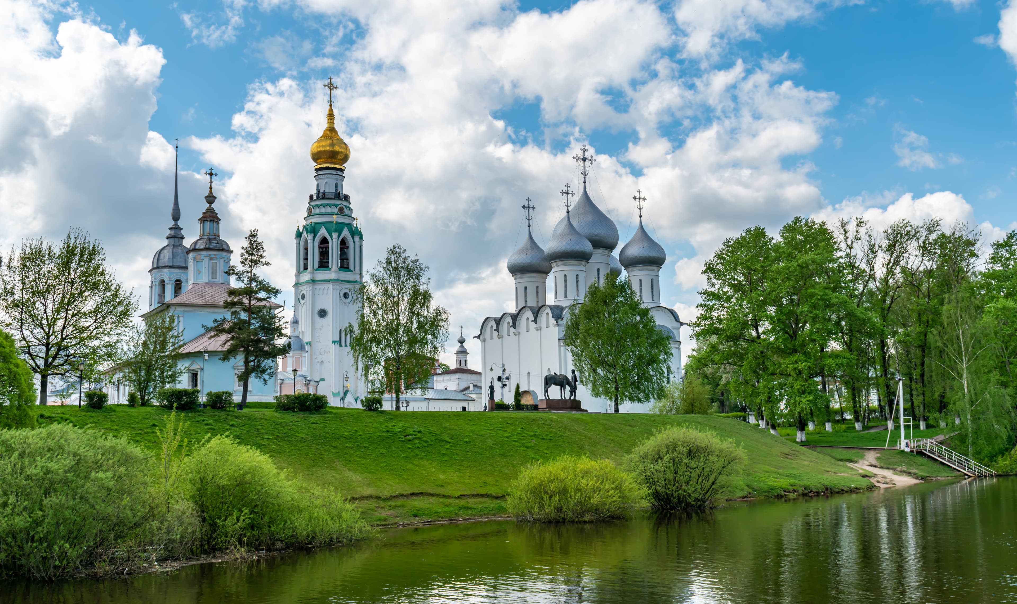 Вдыхая Вологду