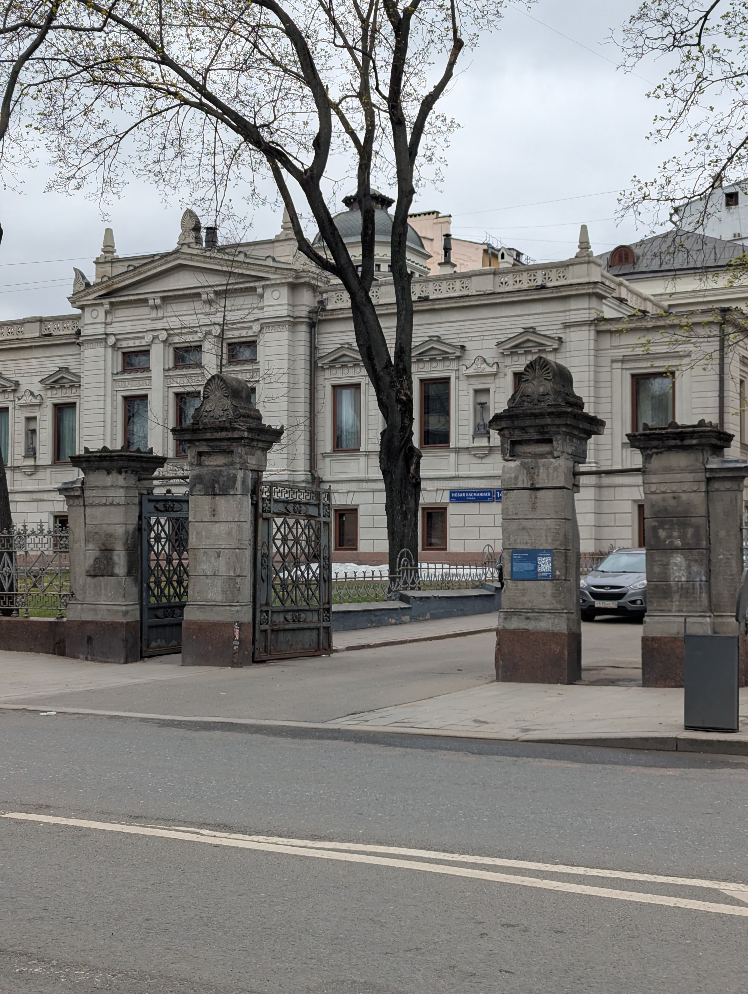 Загадки Немецкой слободы: петровские пиры, купеческие миллионы, викторины и настольные игры