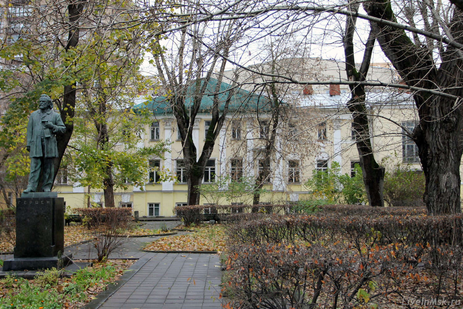 По следам героев романа «Мастер и Маргарита», часть I «Однажды на Патриарших»