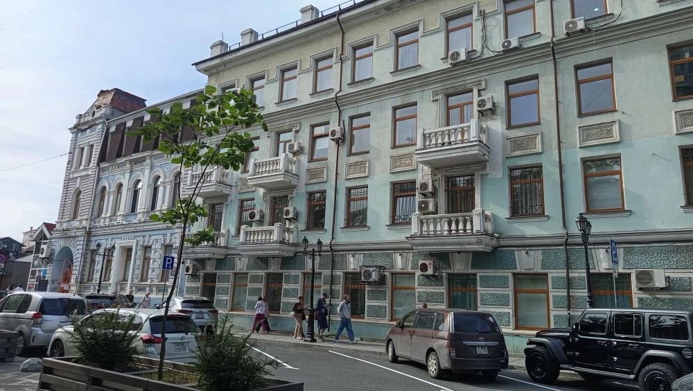 Маленький приморский Вавилон