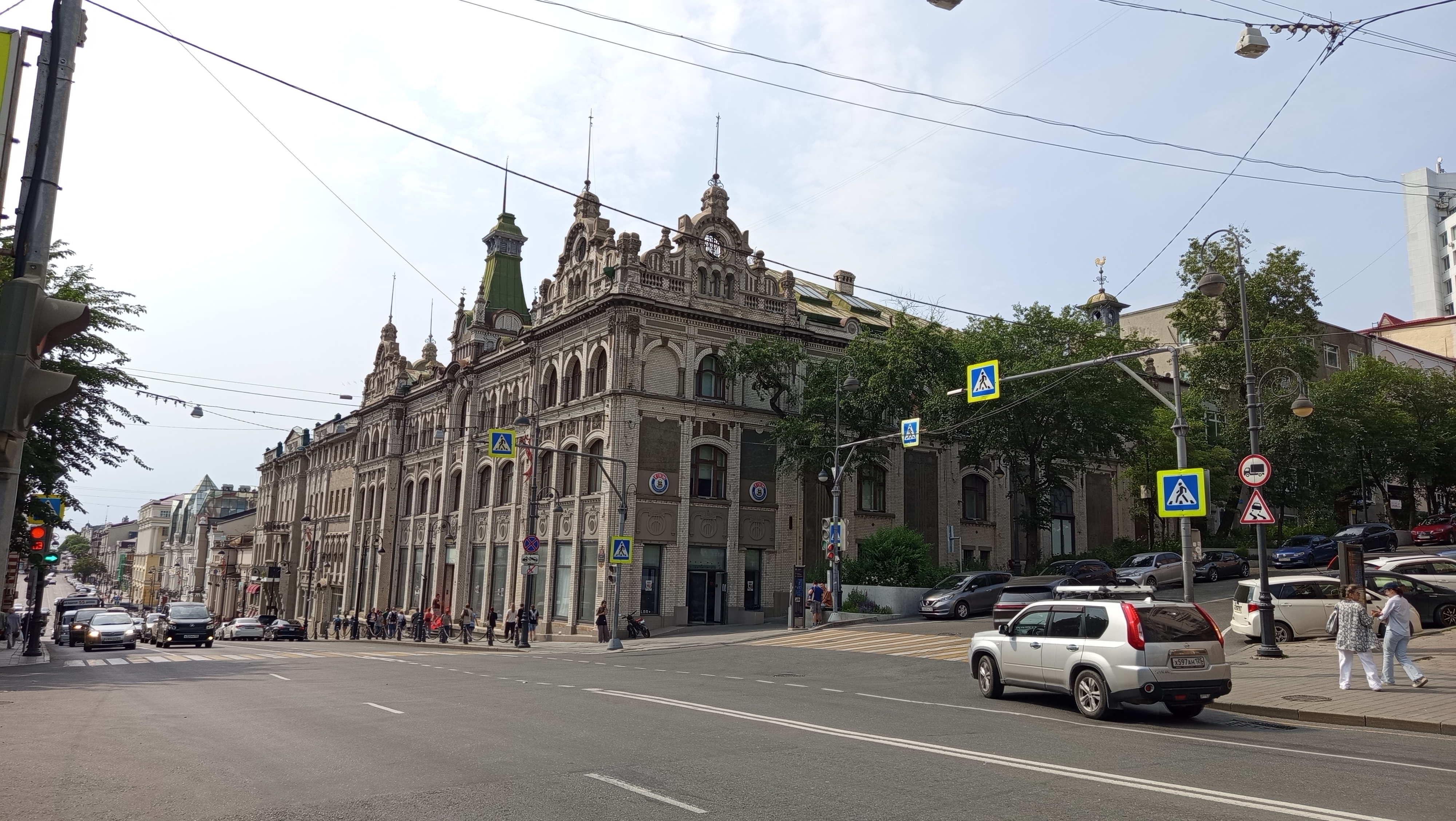 Маленький приморский Вавилон