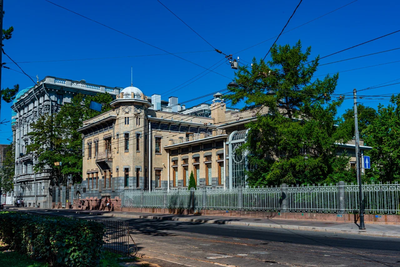 Экскурсия по Музею политической истории России
