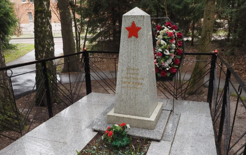 Легенды и память Школьного озера