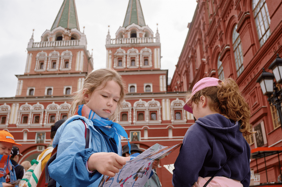 Пешеходная экскурсия с детьми по центру столицы «Тайны зеленой планеты»