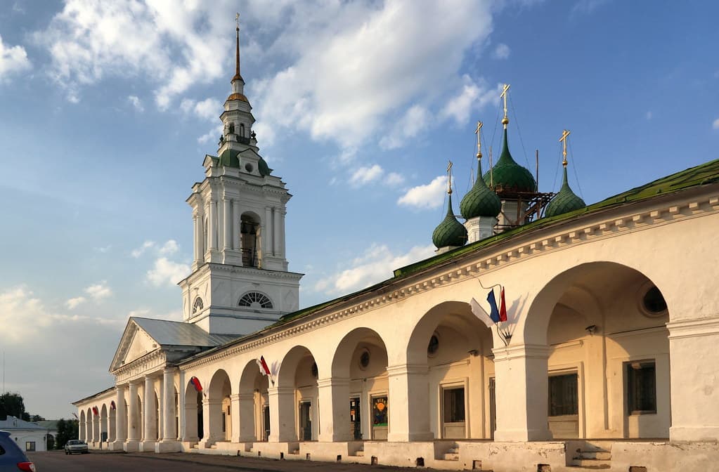 Кострома в 15:15 — необычная прогулка с сюрпризами и дегустациями