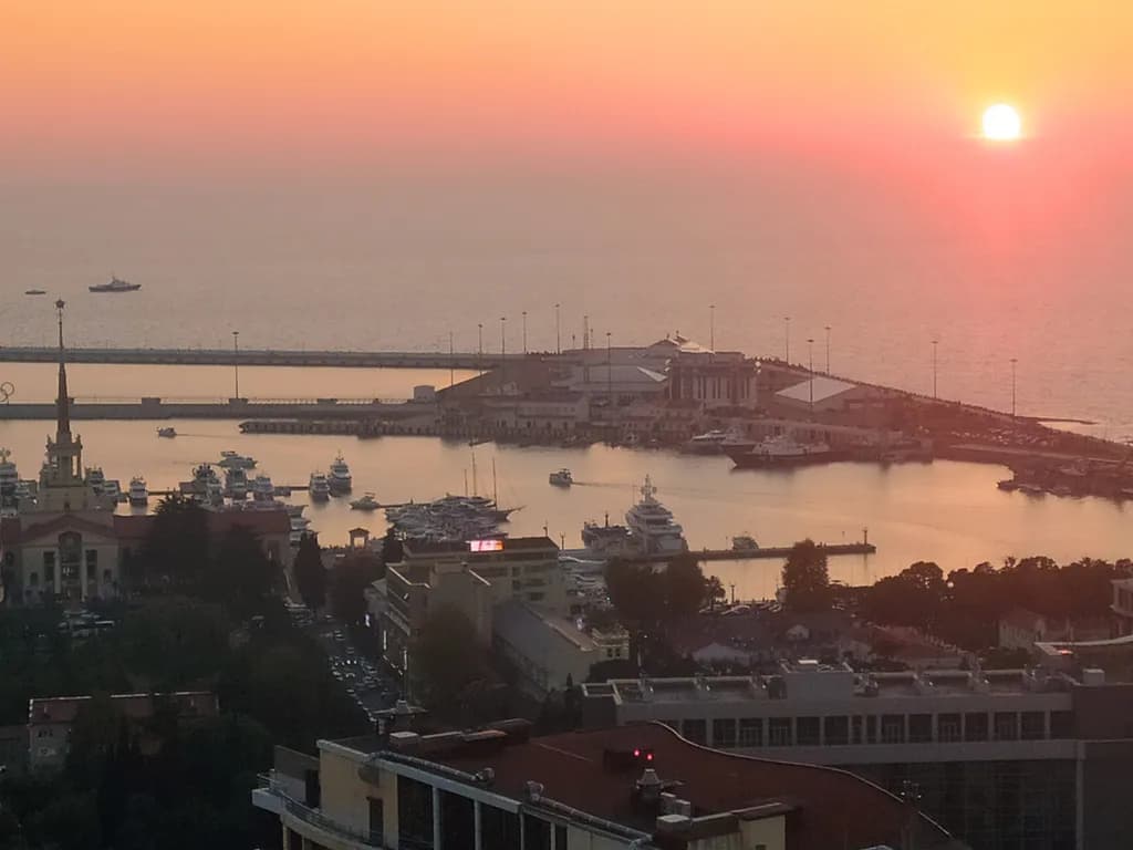 Супер квартира в центре, с видом на море