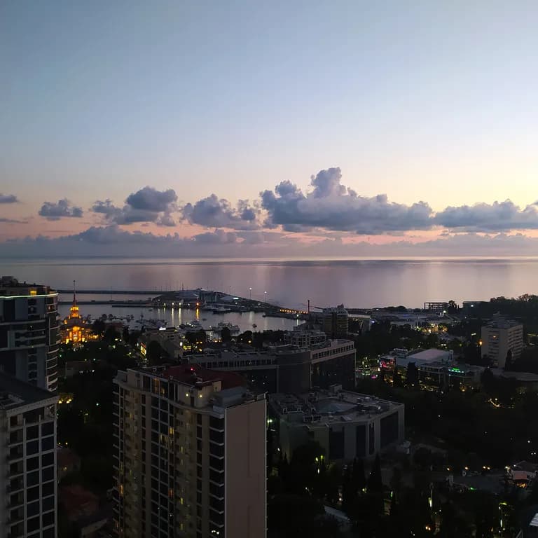Супер квартира в центре, с видом на море