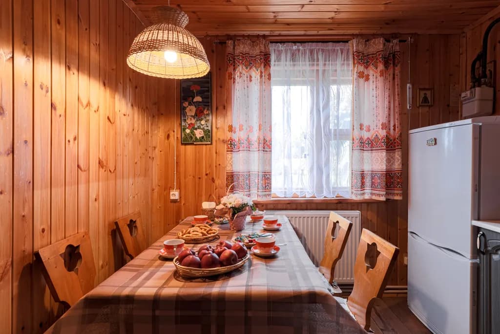 Монастырская изба