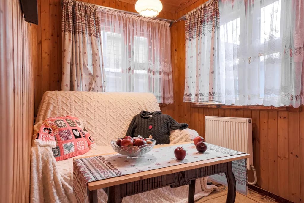 Монастырская изба