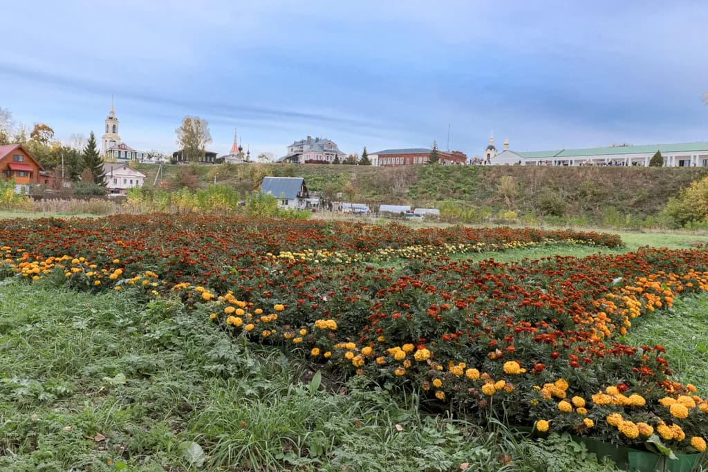 Монастырская изба