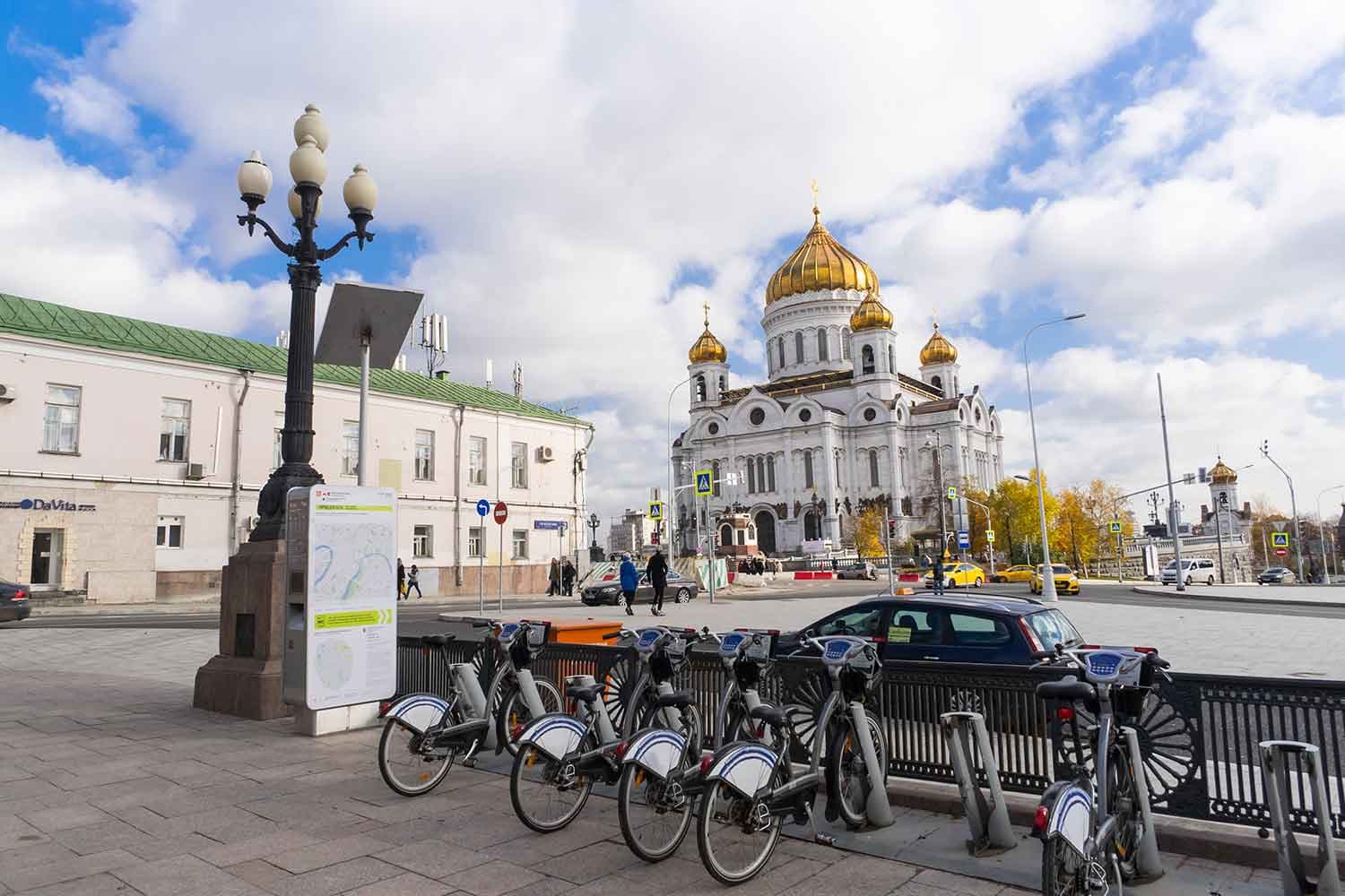 Станция метро «Кропоткинская»