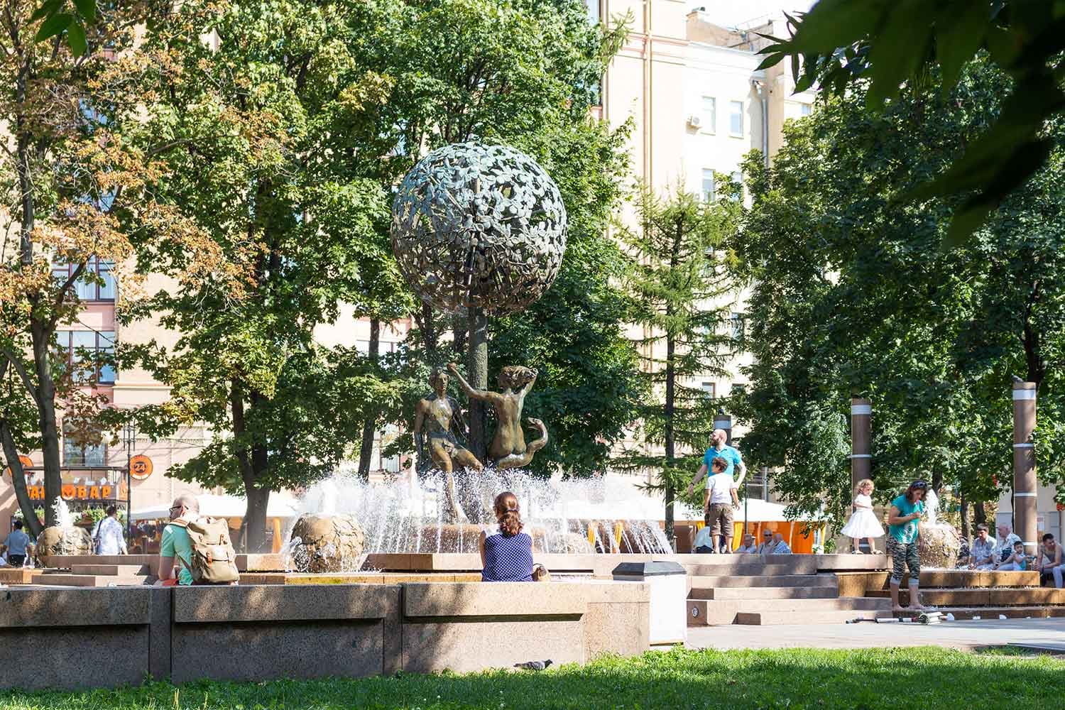Станция метро «Новокузнецкая»