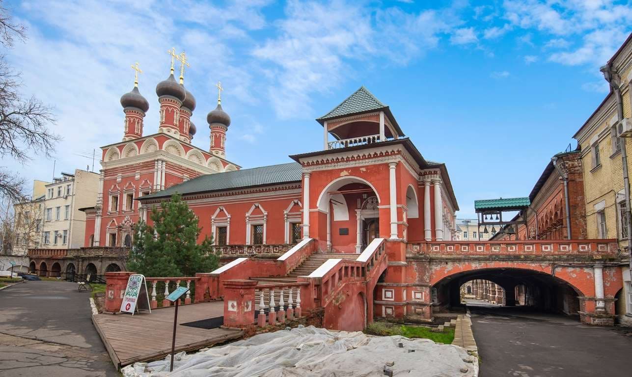 Высоко-Петровский мужской монастырь