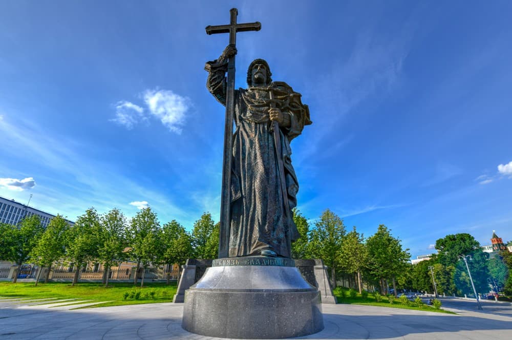 Памятник князю Владимиру