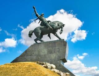 Семь холмов Уфы: атмосферная прогулка по городу
